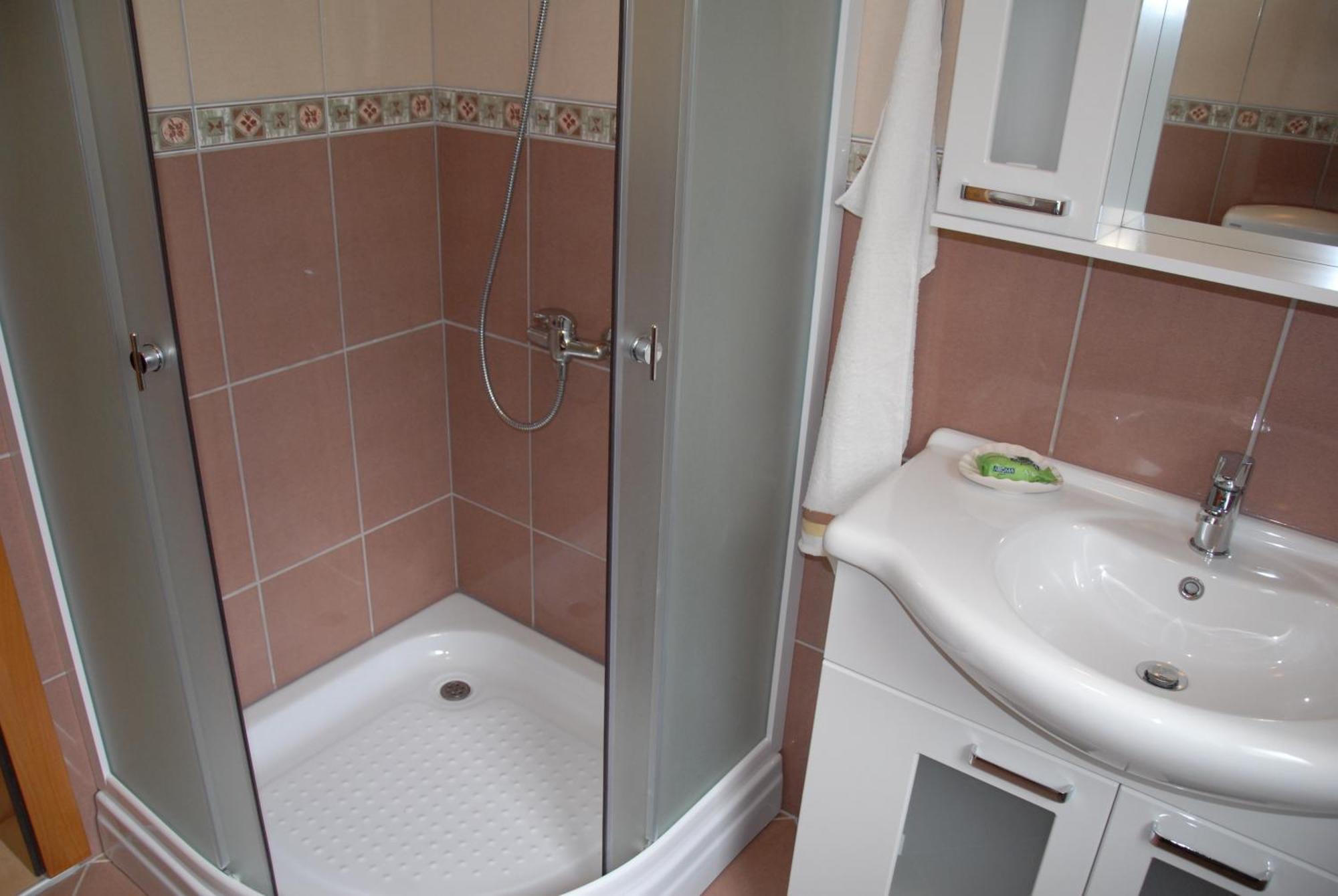 Guest House Evropa 2 乌尔齐尼 外观 照片