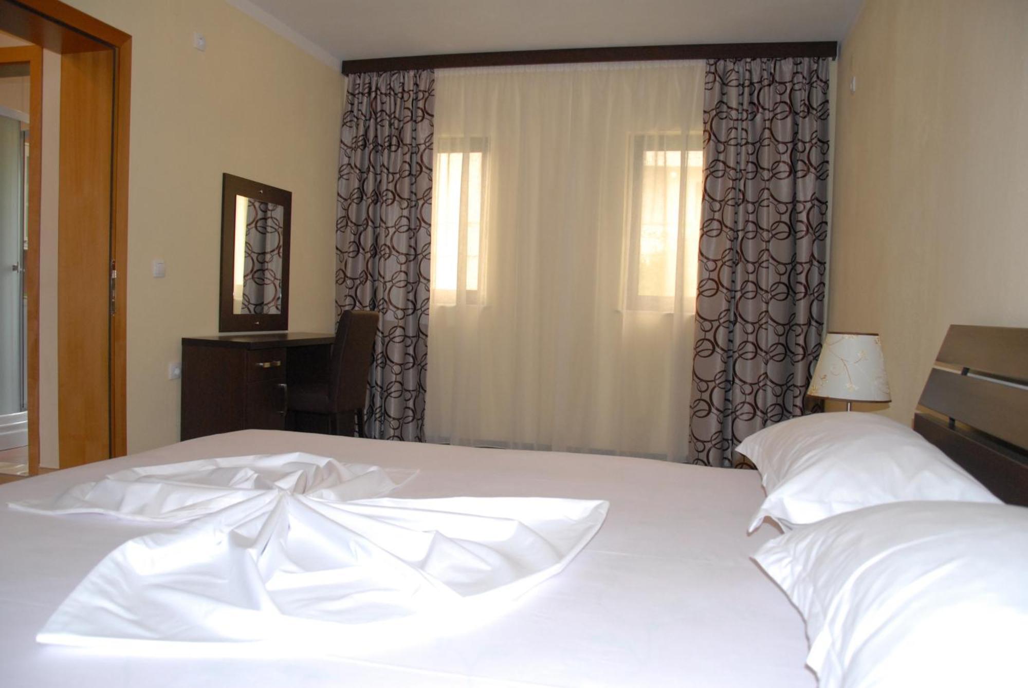 Guest House Evropa 2 乌尔齐尼 外观 照片