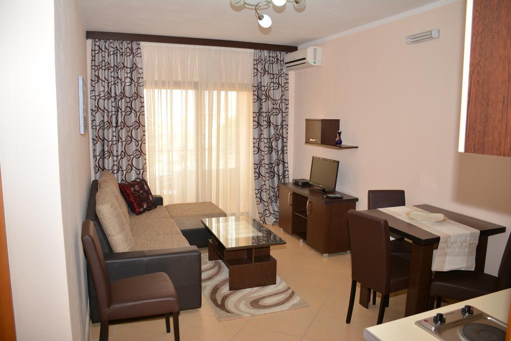 Guest House Evropa 2 乌尔齐尼 外观 照片